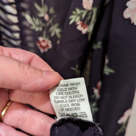 Live 4 Truth Women's Size Medium Sheer Plum Purple Cardigan Swim Cover Floral - Picture 7 of 8